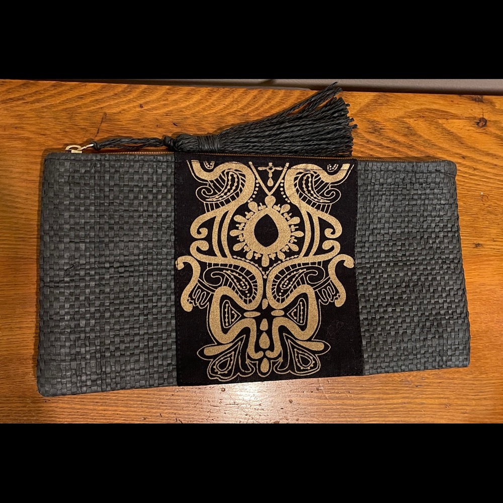 Laura Geller Woven Straw Clutch